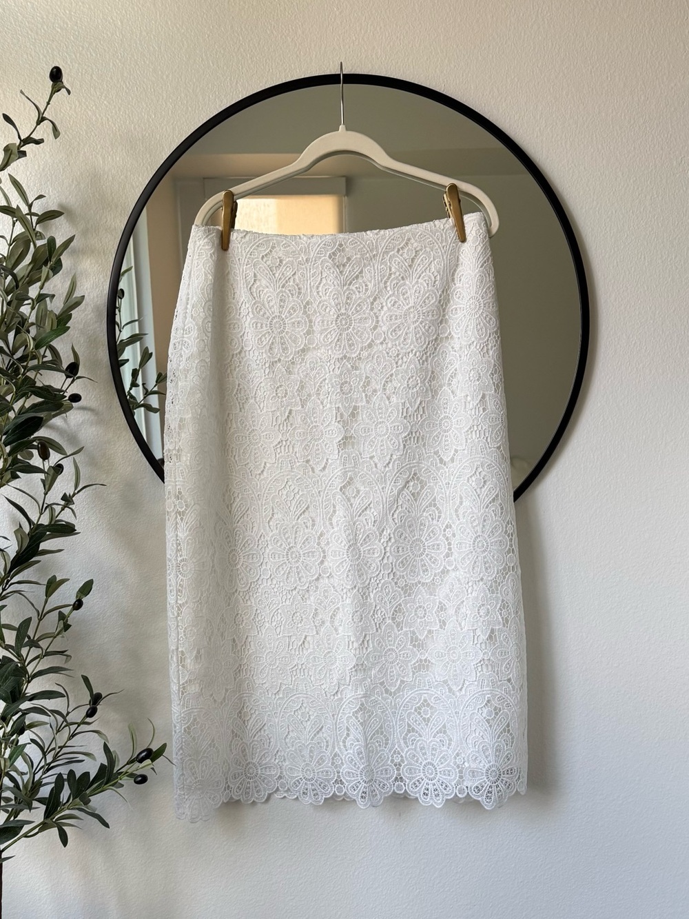 Abercrombie & Fitch White Lace Midi Skirt LT, Large Tall